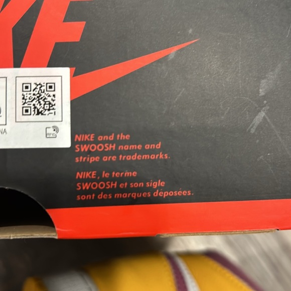 Air Jordan 1s - Picture 11 of 15